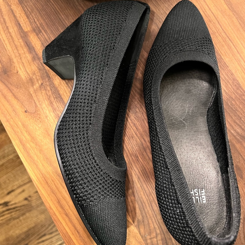 NWT Eileen Fisher Kiss Stretch Knit Pump - no box